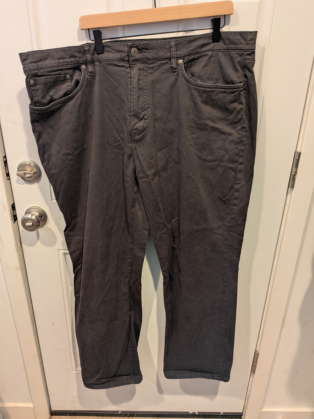 Joseph Abboud Relaxed Jeans in Dark Charcoal